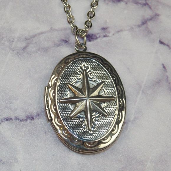 Starburst Photo Locket Retro 50s Pinup - Picture 1 of 4
